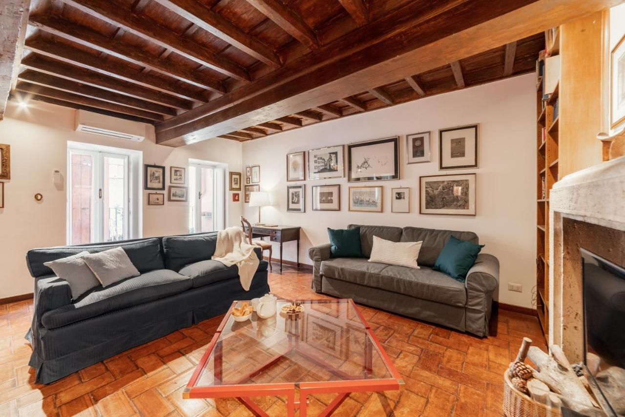 Domus Quiritum Charming, Appartamento D'Epoca A Campo De' Fiori Roma Dış mekan fotoğraf