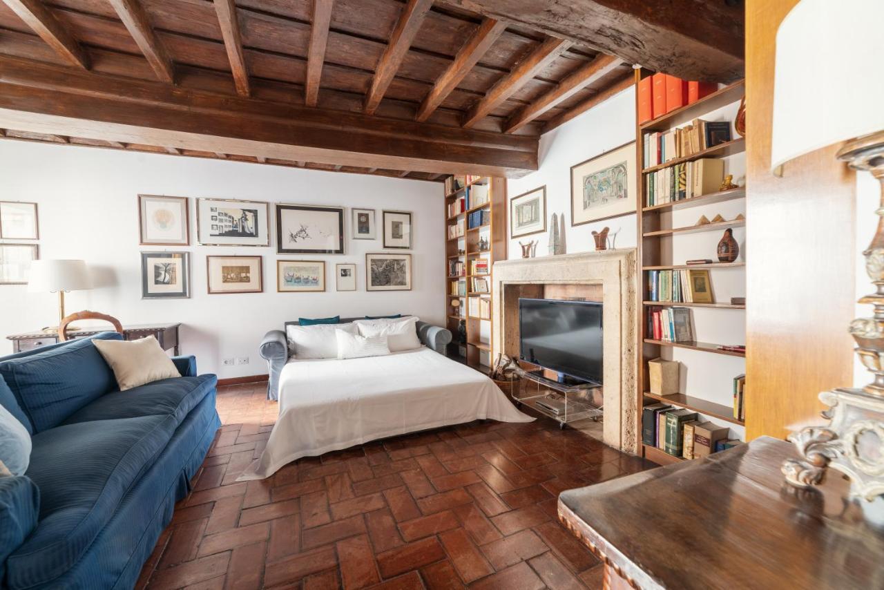 Domus Quiritum Charming, Appartamento D'Epoca A Campo De' Fiori Roma Dış mekan fotoğraf