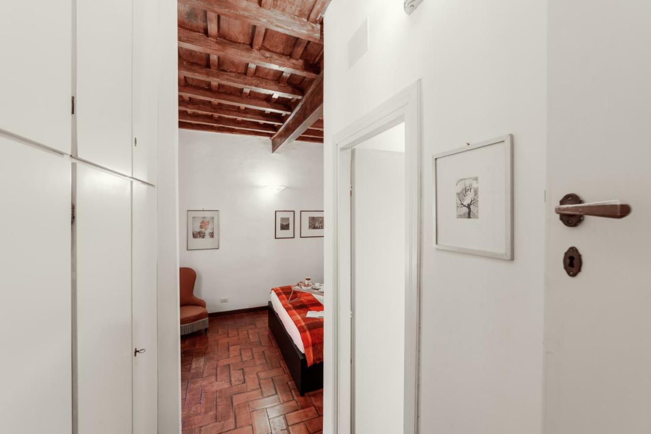 Domus Quiritum Charming, Appartamento D'Epoca A Campo De' Fiori Roma Dış mekan fotoğraf