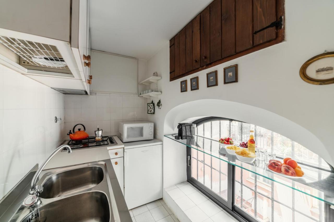 Domus Quiritum Charming, Appartamento D'Epoca A Campo De' Fiori Roma Dış mekan fotoğraf
